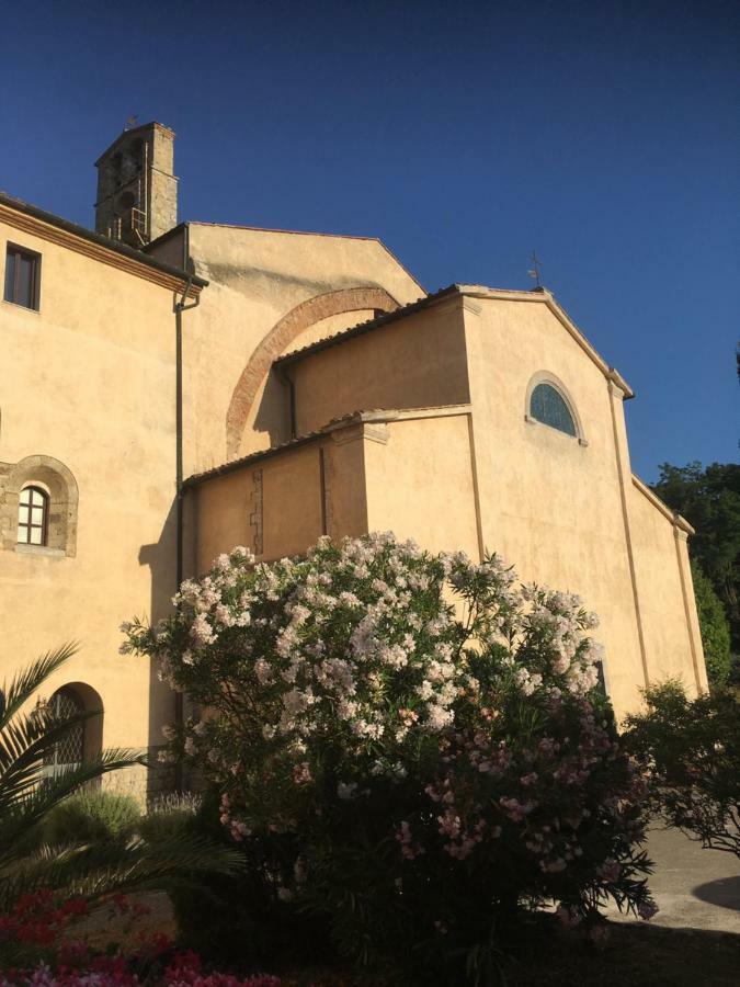 فندق Casa Mater Ecclesiae ماسا ماريتيما المظهر الخارجي الصورة