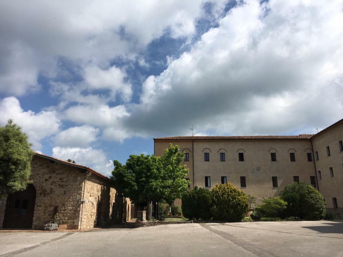 فندق Casa Mater Ecclesiae ماسا ماريتيما المظهر الخارجي الصورة